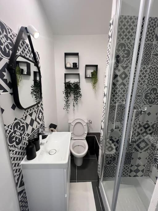 La Maison Cosy Paris Centre - Metro - Wifi Ле-Кримлен-Бисетр Экстерьер фото